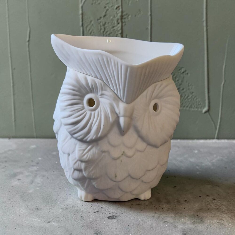 Scentsy Whoot (White Owl) Full-Size Electric Wax Warmer Retired Farmhouse Rustic